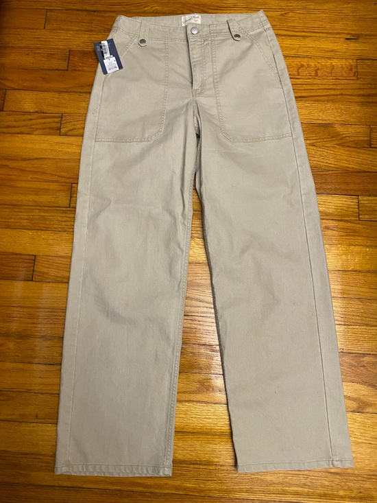 Universal Thread Pants - New! Universal Straight-Leg Chinos in Light Khaki Size 6 Women’s